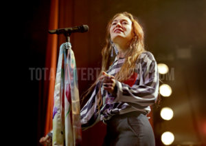 Lauren Daigle, Music, Review, Sakura, TotalNtertainment, Manchester