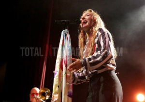 Lauren Daigle, Music, Review, Sakura, TotalNtertainment, Manchester