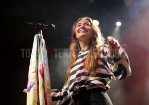 Lauren Daigle, Music, Review, Sakura, TotalNtertainment, Manchester