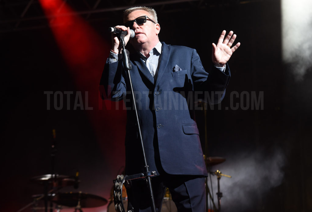 Madness, Aintree Racecourse, TotalNtertainment, Liverpool, Graham Finney, Music, Review