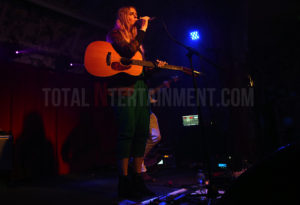 Megan Davies, Review, Graham Finney, TotalNtertainment, Manchester, Deaf Institute