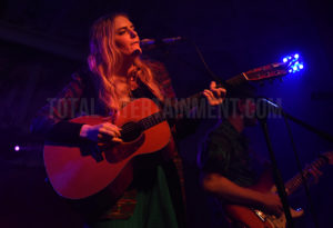 Megan Davies, Review, Graham Finney, TotalNtertainment, Manchester, Deaf Institute