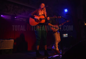 Megan Davies, Review, Graham Finney, TotalNtertainment, Manchester, Deaf Institute