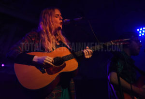 Megan Davies, Review, Graham Finney, TotalNtertainment, Manchester, Deaf Institute