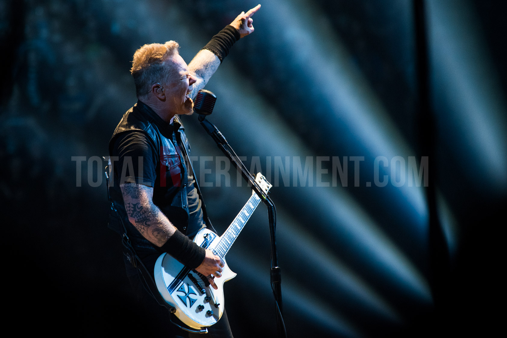 Metal heavyweights Metallica live up to their fearsome reputation in Manchester
