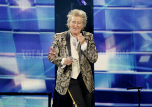 Rod Stewart, Manchester, TotalNtertainment, Review, Sakura