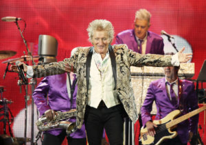 Rod Stewart, Manchester, TotalNtertainment, Review, Sakura