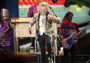 Rod Stewart, Manchester, TotalNtertainment, Review, Sakura