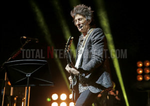 Ronnie Wood, Music, Manchester, TotalNtertainment, Review, Sakura, Rolling Stones