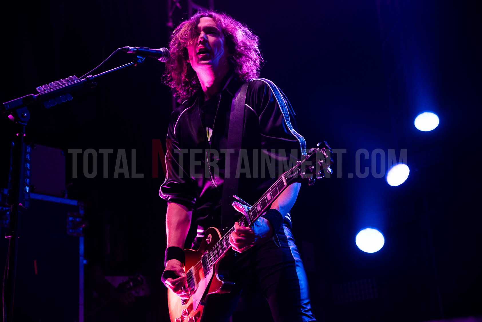 The Darkness, Leeds, O2 Academy, Graham Finney, music, totalntertainment
