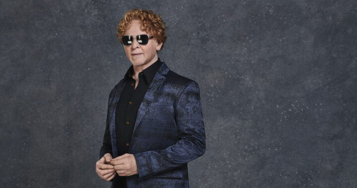 ‘Earth In A Lonely Space’ new from Simply Red