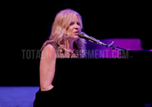 Vonda Shepard, Sharon Corr, Music, Sakura, TotalNtertainment, Manchester, review