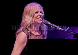 Vonda Shepard, Sharon Corr, Music, Sakura, TotalNtertainment, Manchester, review