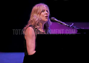 Vonda Shepard, Sharon Corr, Music, Sakura, TotalNtertainment, Manchester, review