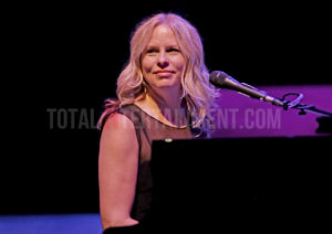 Vonda Shepard, Sharon Corr, Music, Sakura, TotalNtertainment, Manchester, review